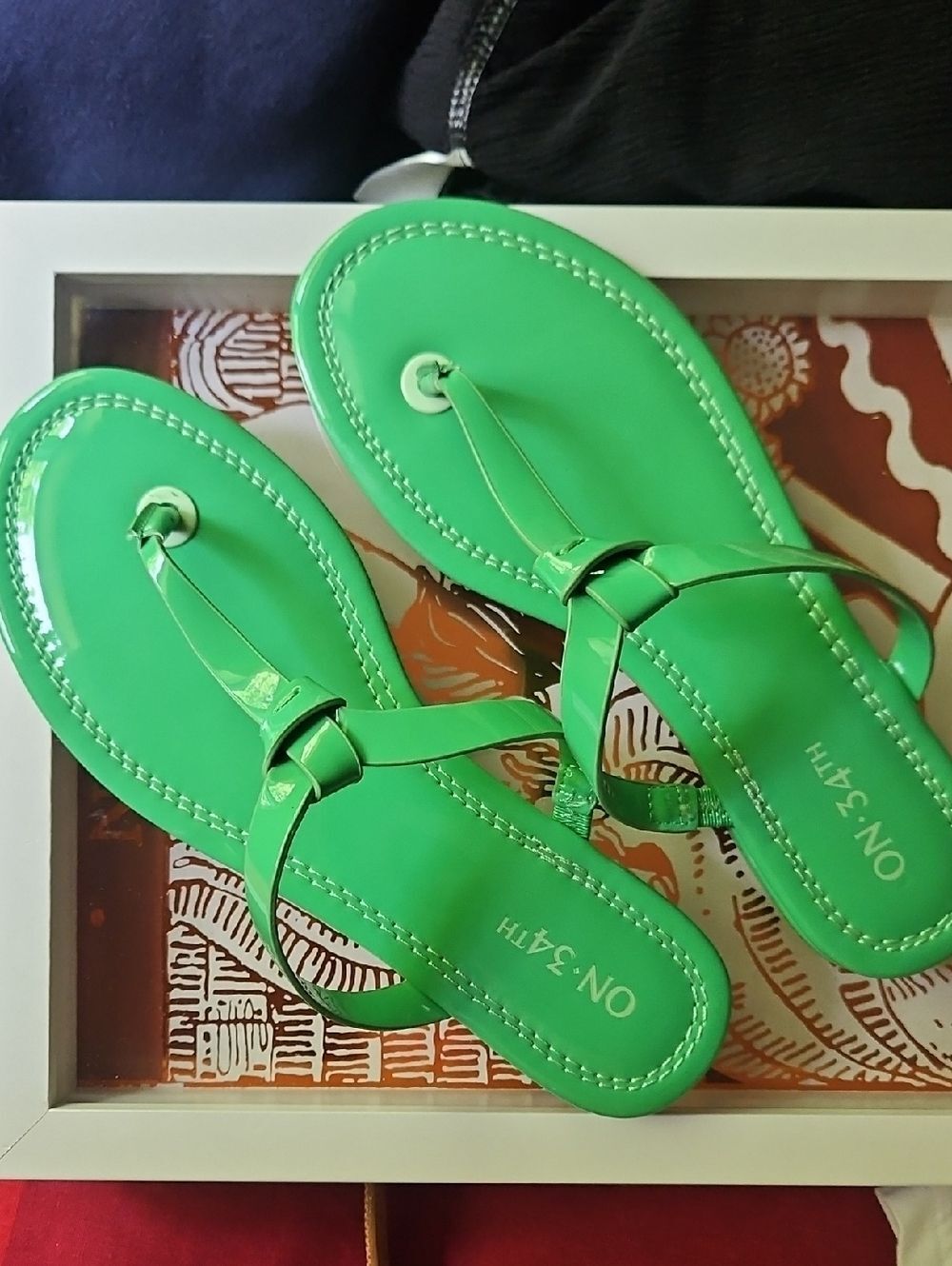 Green Patent Thong Sandals for Women
